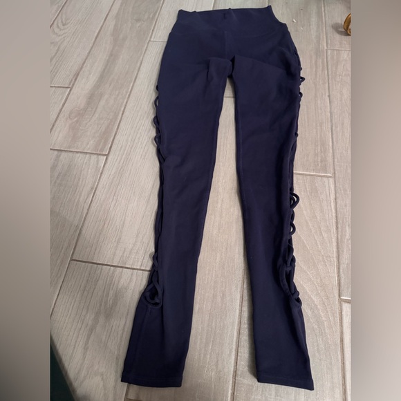 Alo yoga‎ interlace yoga leggings size XXS - Picture 11 of 15